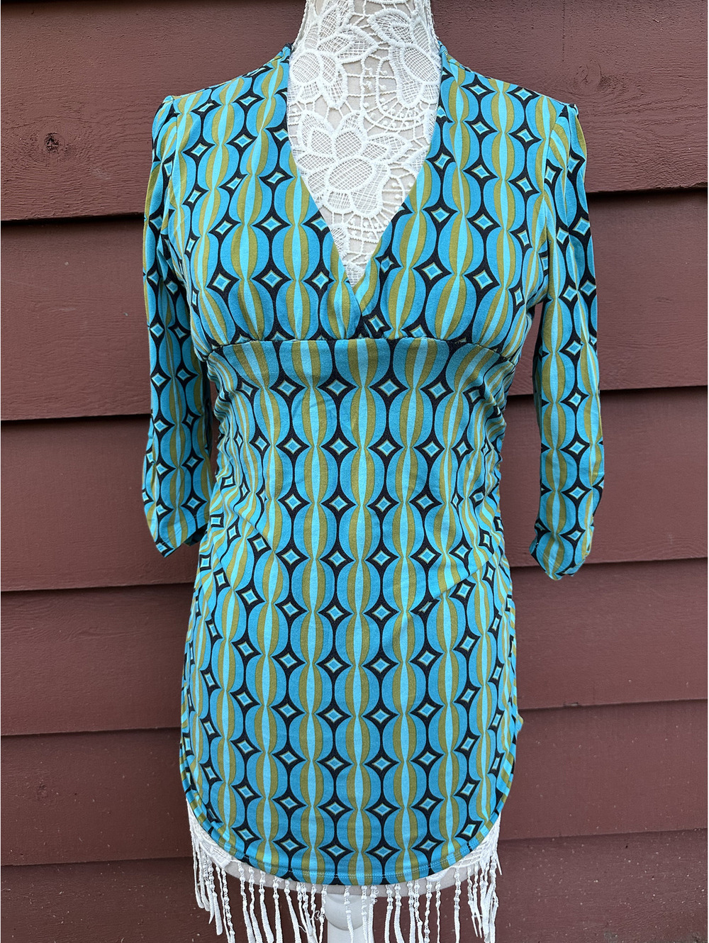 Bisous Y2K Retro Indie Blue Multi Geometric Print‎ V Neck 3/4 Sleeve Blouse